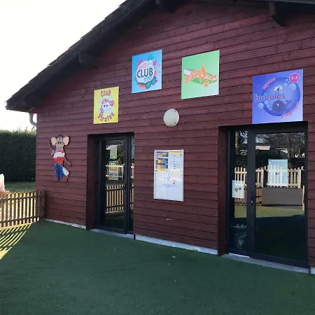 Camping Superbe Village Vacances 4* Mh601 Gastes